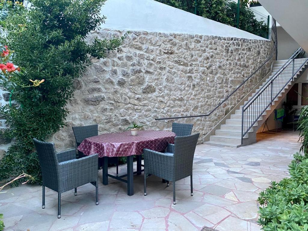 Apartments Mirjana Makarska Esterno foto