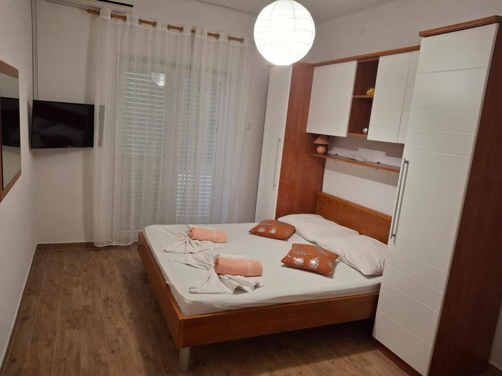Apartments Mirjana Makarska Esterno foto